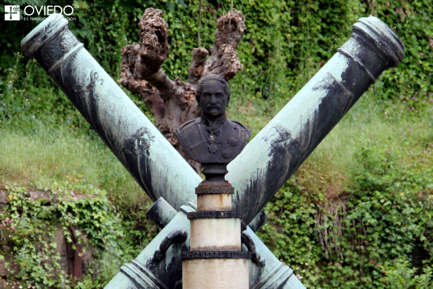 Escultura General Elorza